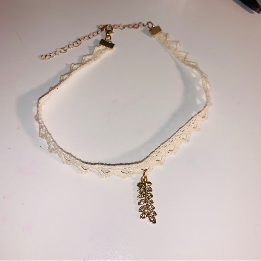 Lace Gold Leaf Charm Choker